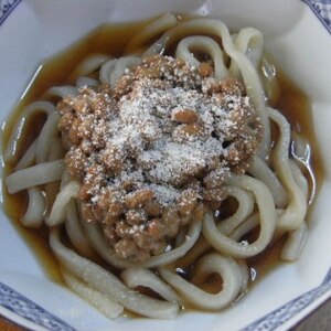 納豆チーズうどん